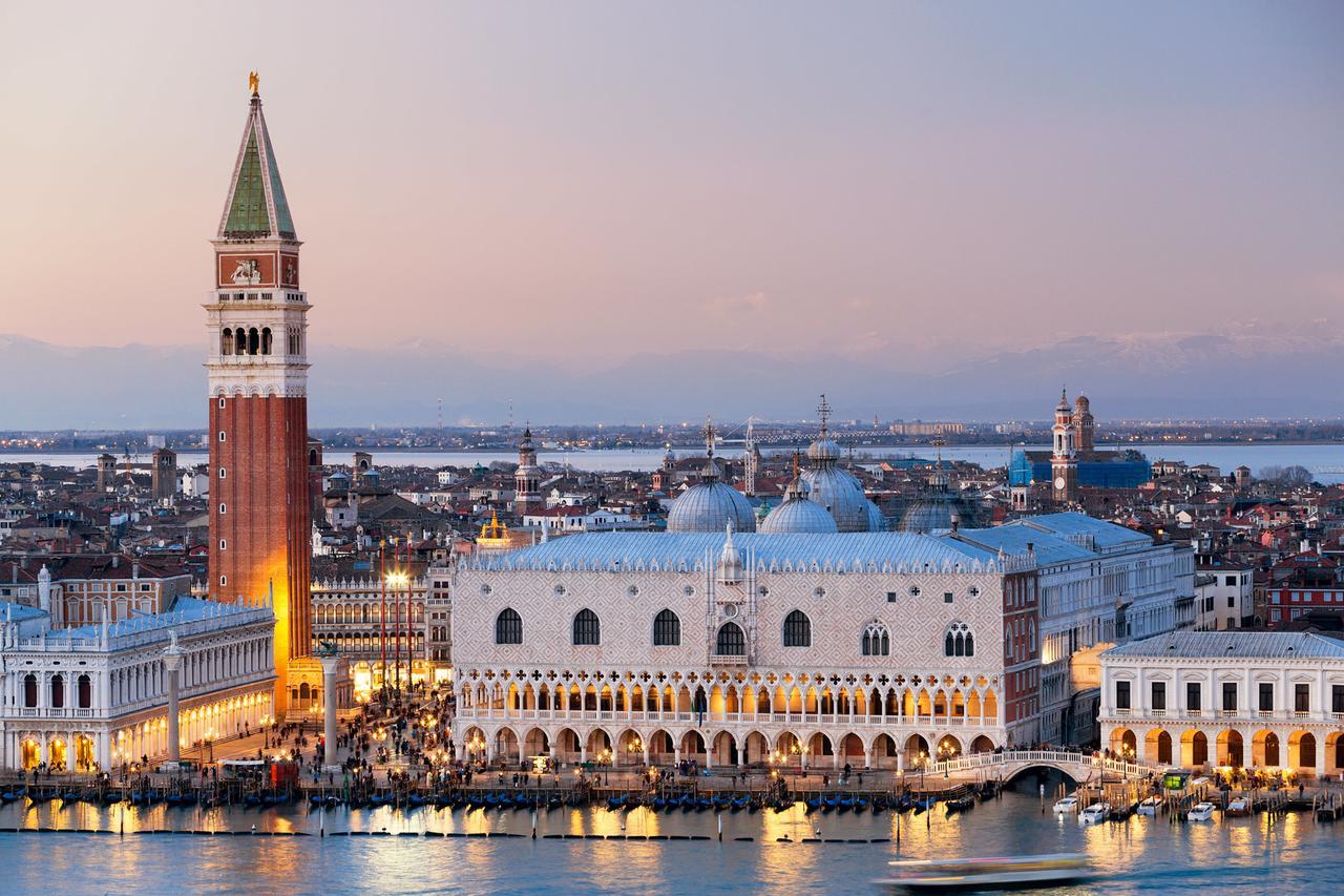 San Polo Near Rialto Fish Market Венеция Экстерьер фото